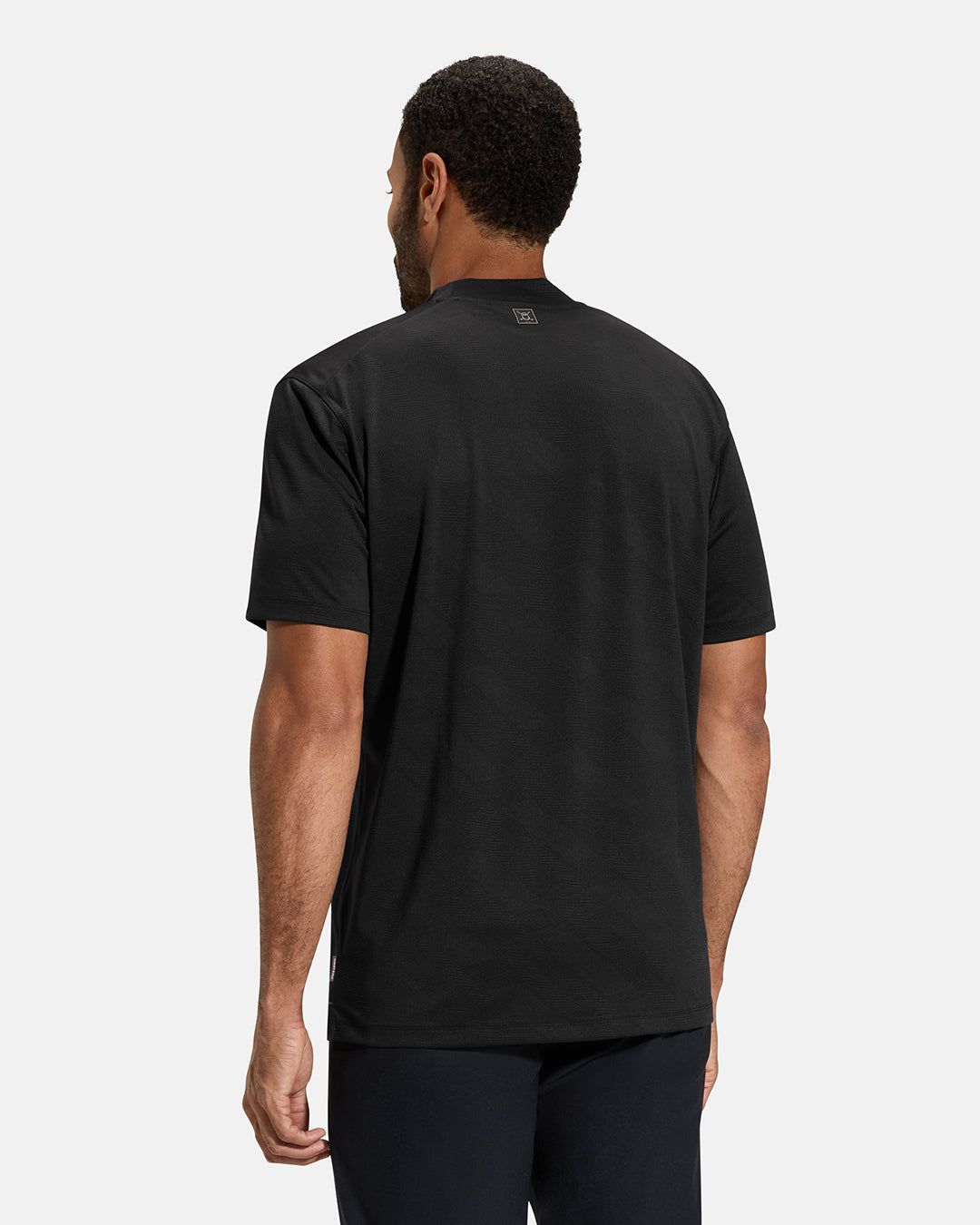 PINNACLE MOCK NECK